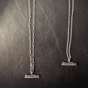 Men's 24 inch necklace and Women's 20 inch necklace .